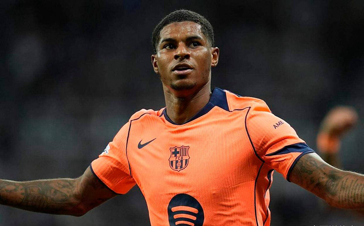 开云APP-德甲赛后再迎强敌，巴塞罗那临场应变，主帅态度：气氛紧张，细节决定成败(巴塞罗那04惨败)